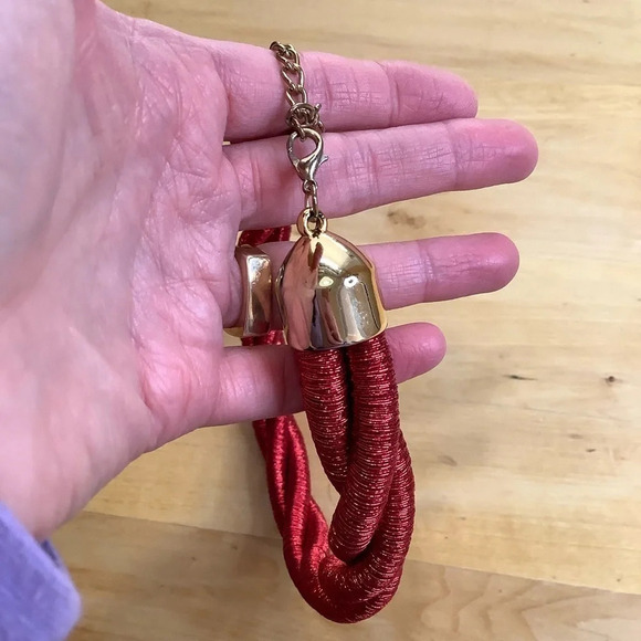 VINTAGE Red Twisted Rope Choker Statement Necklace - Picture 6 of 9